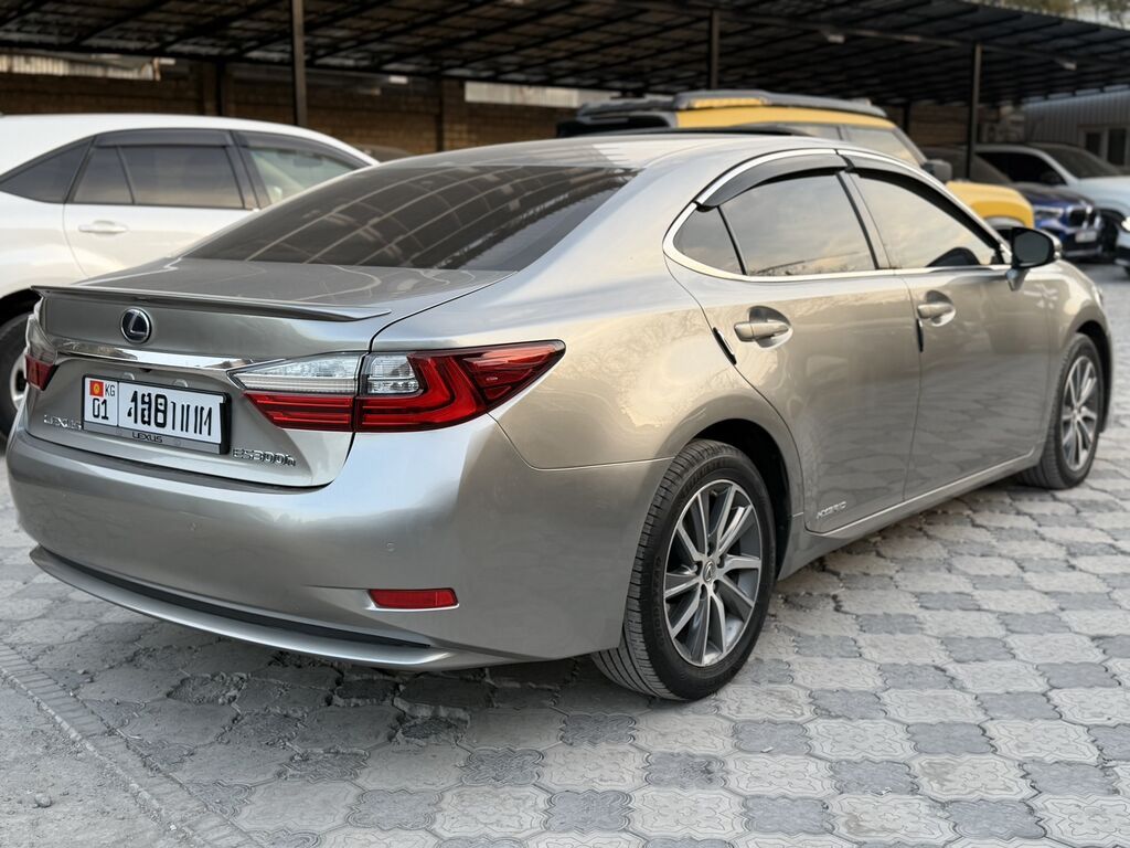 Lexus ES: 2016 г., 2.5 л, Вариатор, Гибрид, Седан: фото 5