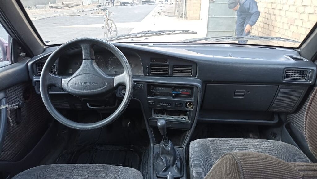 Toyota Carina: 1991 г., 1.6 л, Механика, Бензин, Универсал: фото 5