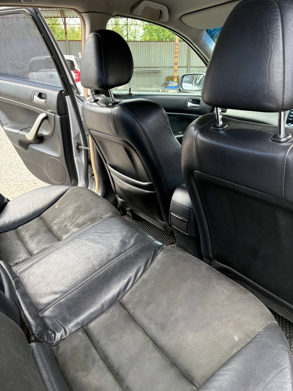 Honda Accord: 2004 г., 2 л, Механика, Бензин, Седан: фото 8