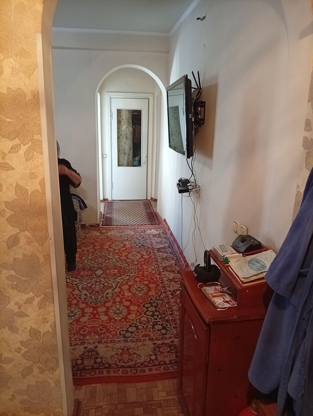 3 комнаты, 65 м², Восток-5 мкр Индивидуалка, 5 этаж, Старый ремонт: фото 2