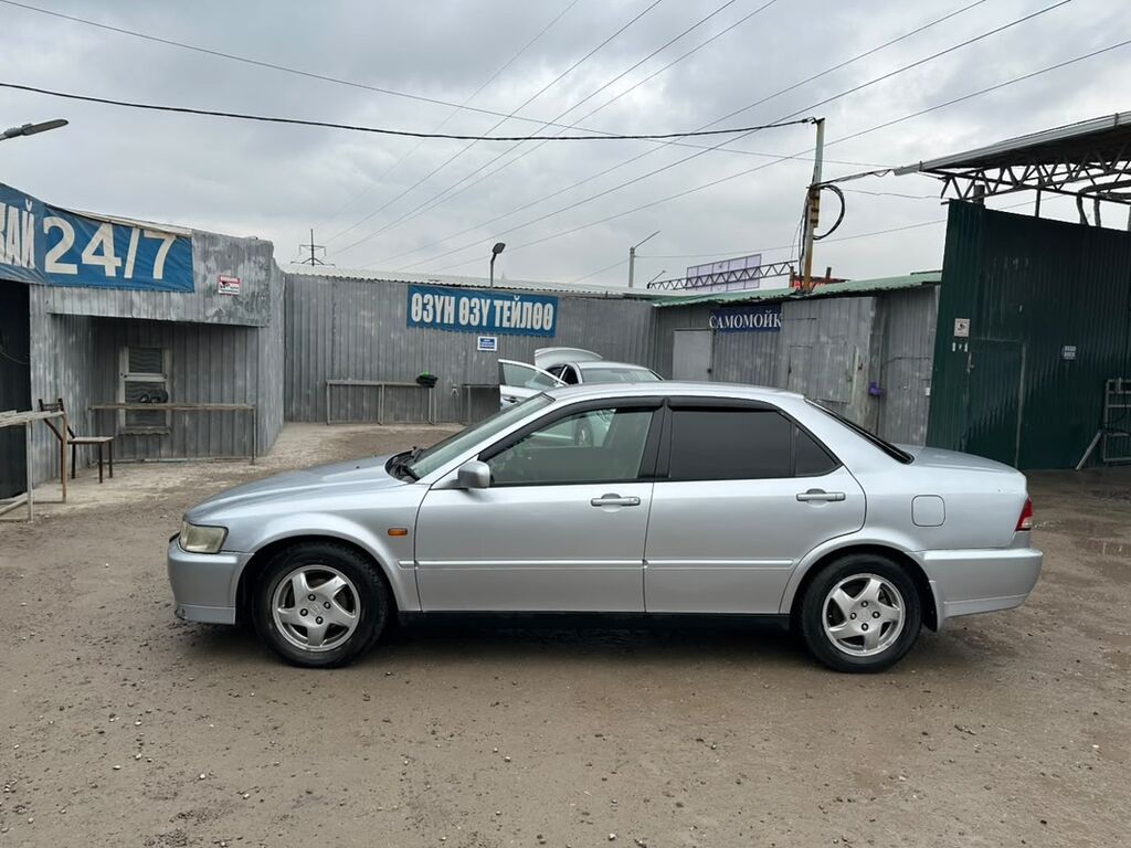 Honda Accord: 2001 г., 1.8 л, Автомат, Бензин, Седан: фото 2