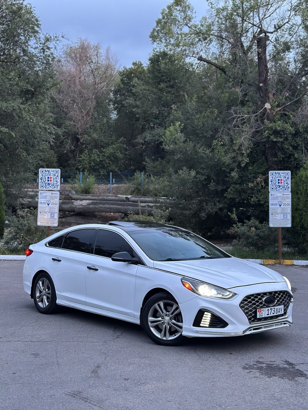 Hyundai Sonata: 2019 г., 2.4 л, Автомат, Бензин, Седан — фото 1