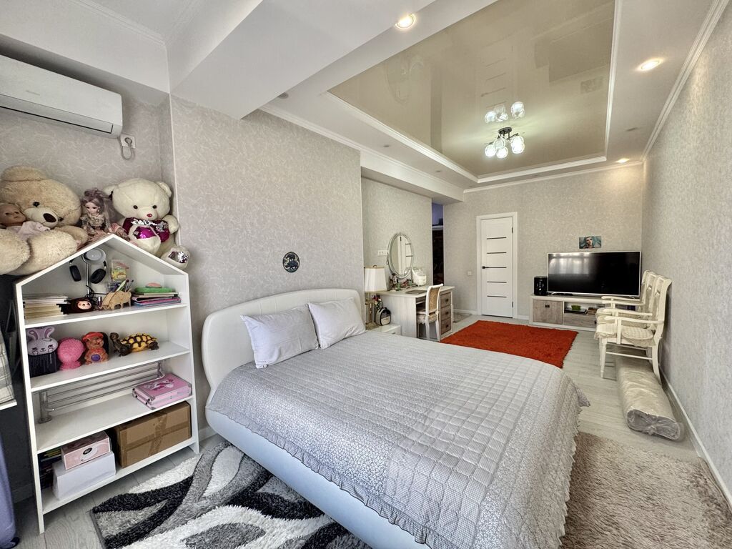 3 комнаты, 113 м², Элитка, 8 этаж, Евроремонт: фото 1