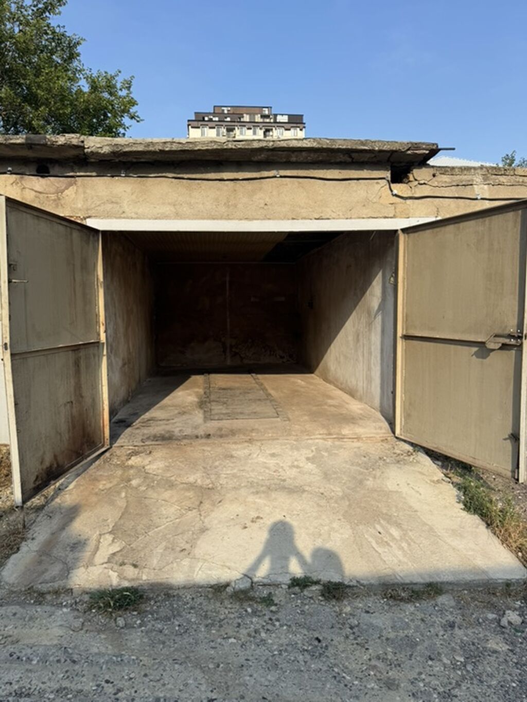 22 kv. m, 3 * 6 * 3 Beton Kommunal xətlər qoşulmayıb