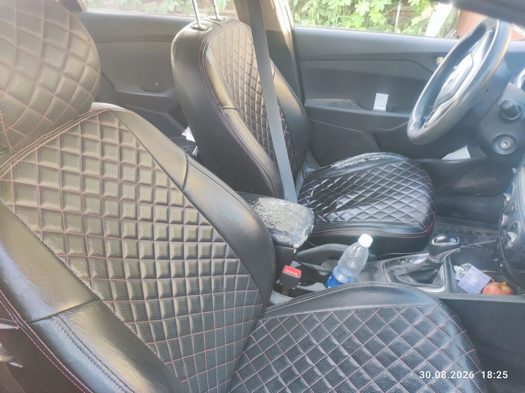 Hyundai Accent: 2017 г., 1.6 л, Автомат, Бензин, Седан: фото 3