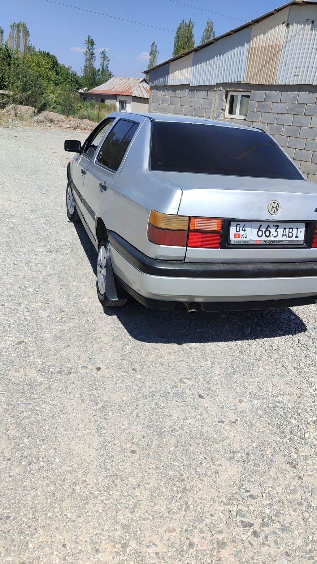 Volkswagen Vento: 1993 г., 1.8 л, Механика, Бензин, Седан: фото 4