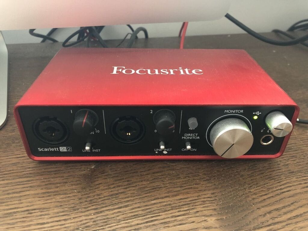 Focusrite scarlett 2i2