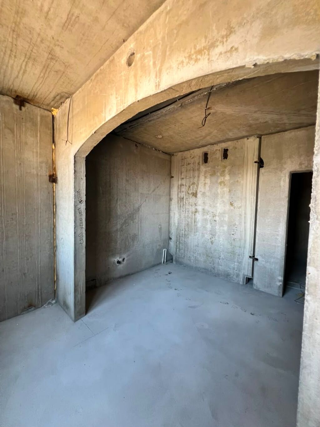 2 комнаты, 68 м², Киргизия 1 106 серия улучшенная, 4 этаж, ПСО (под самоотделку): фото 4