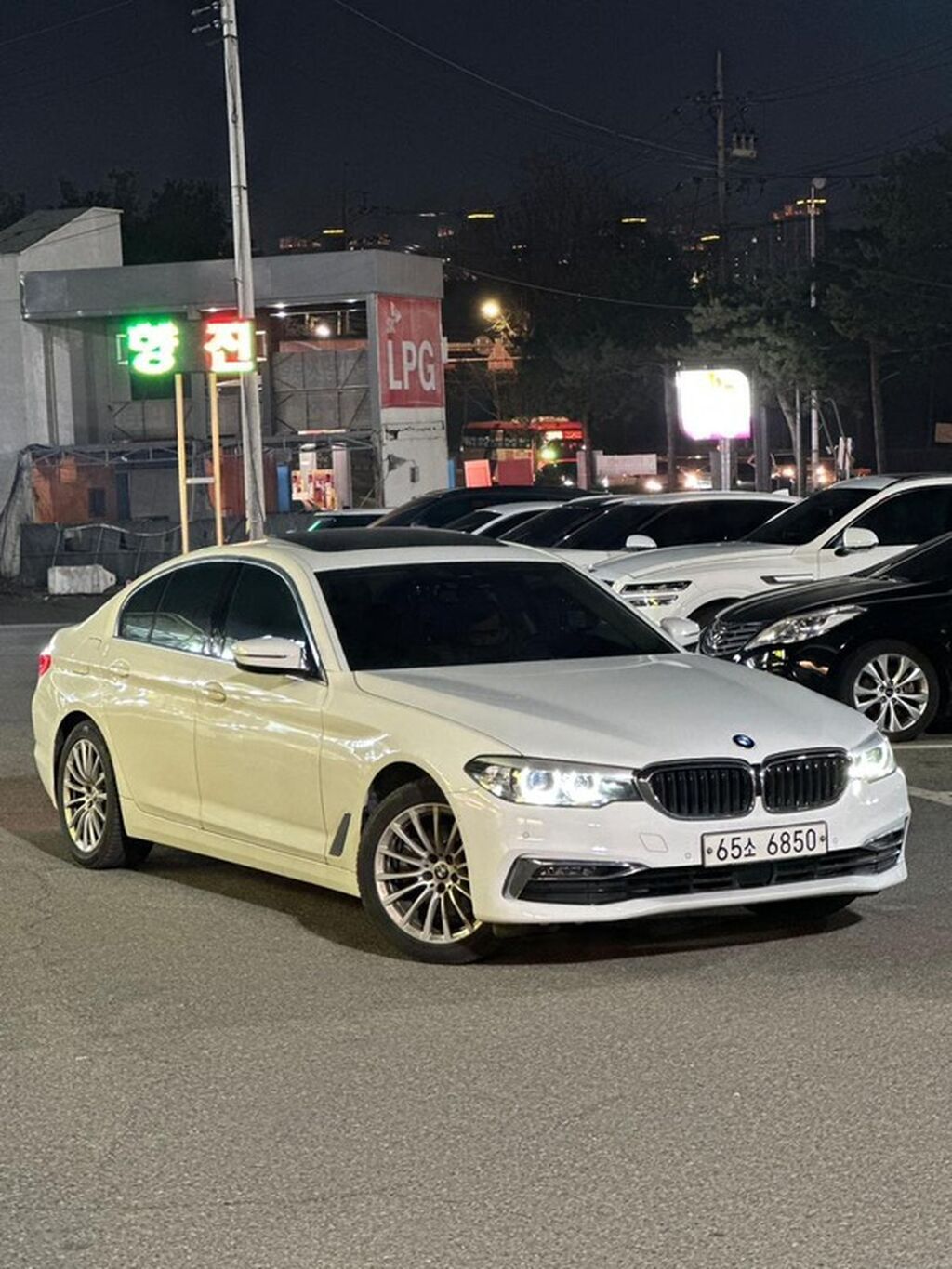 BMW 5 series: 2019 г., 2 л, Бензин, Седан: фото 4