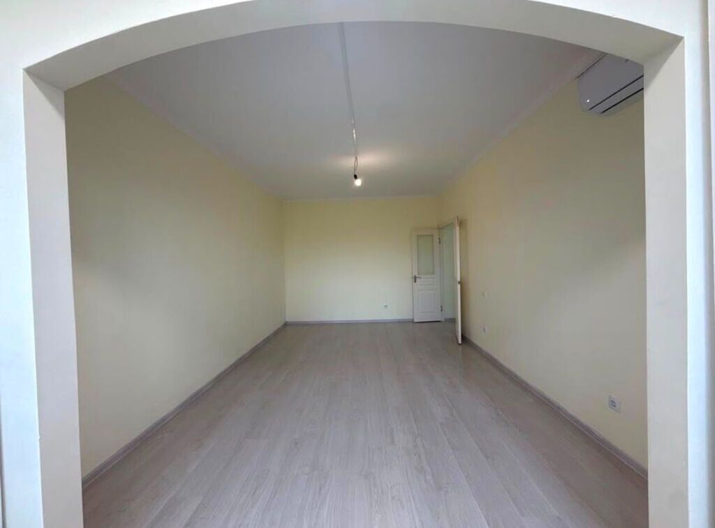 1 комната, 44 м², ул. Калык Акиева 108 серия, 5 этаж, Свежий ремонт: фото 3