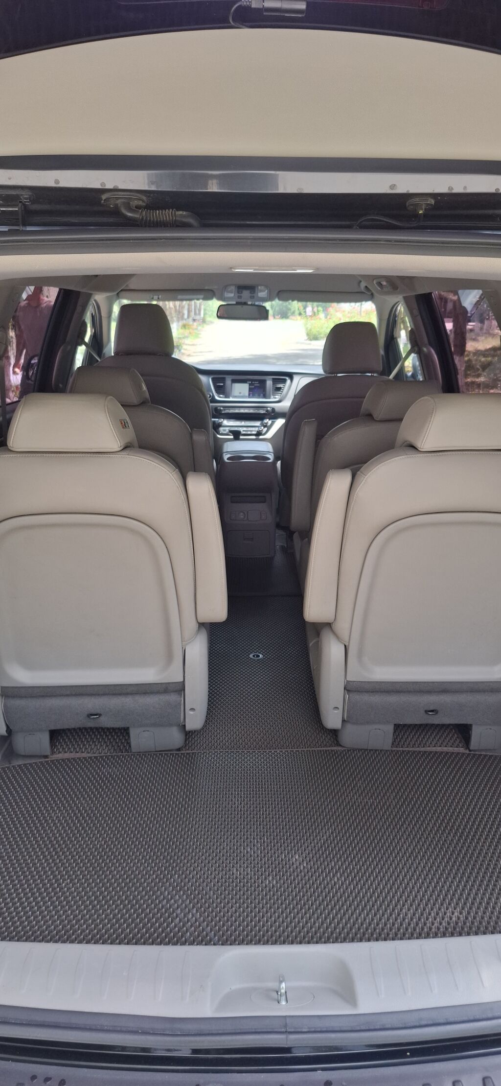 Продаю Kia Carnival 2019, дизель 2.2 л, автомат: фото 5