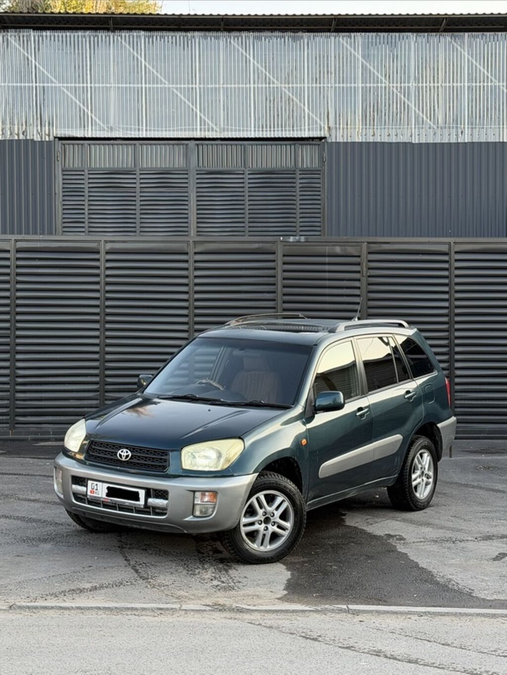 Toyota RAV4: 2002 г., 2 л, Автомат, Бензин, Кроссовер: фото 2