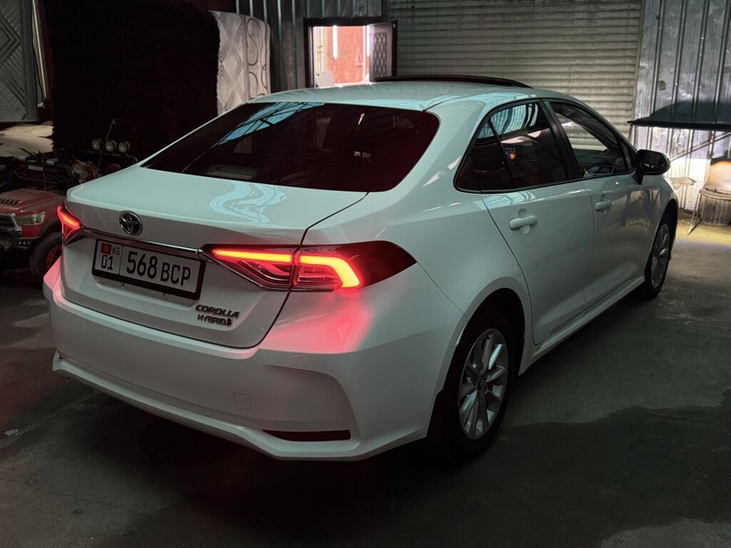 Toyota Corolla: 2020 г., 1.8 л, Автомат, Бензин, Седан: фото 5