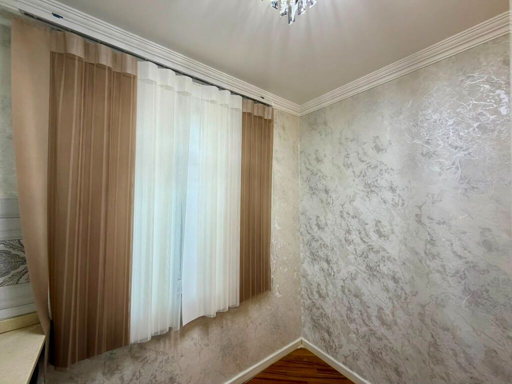 Bakı, 8-ci kilometr, 3 otaqlı, Köhnə tikili, m. Neftçilər, 80 kv. m
