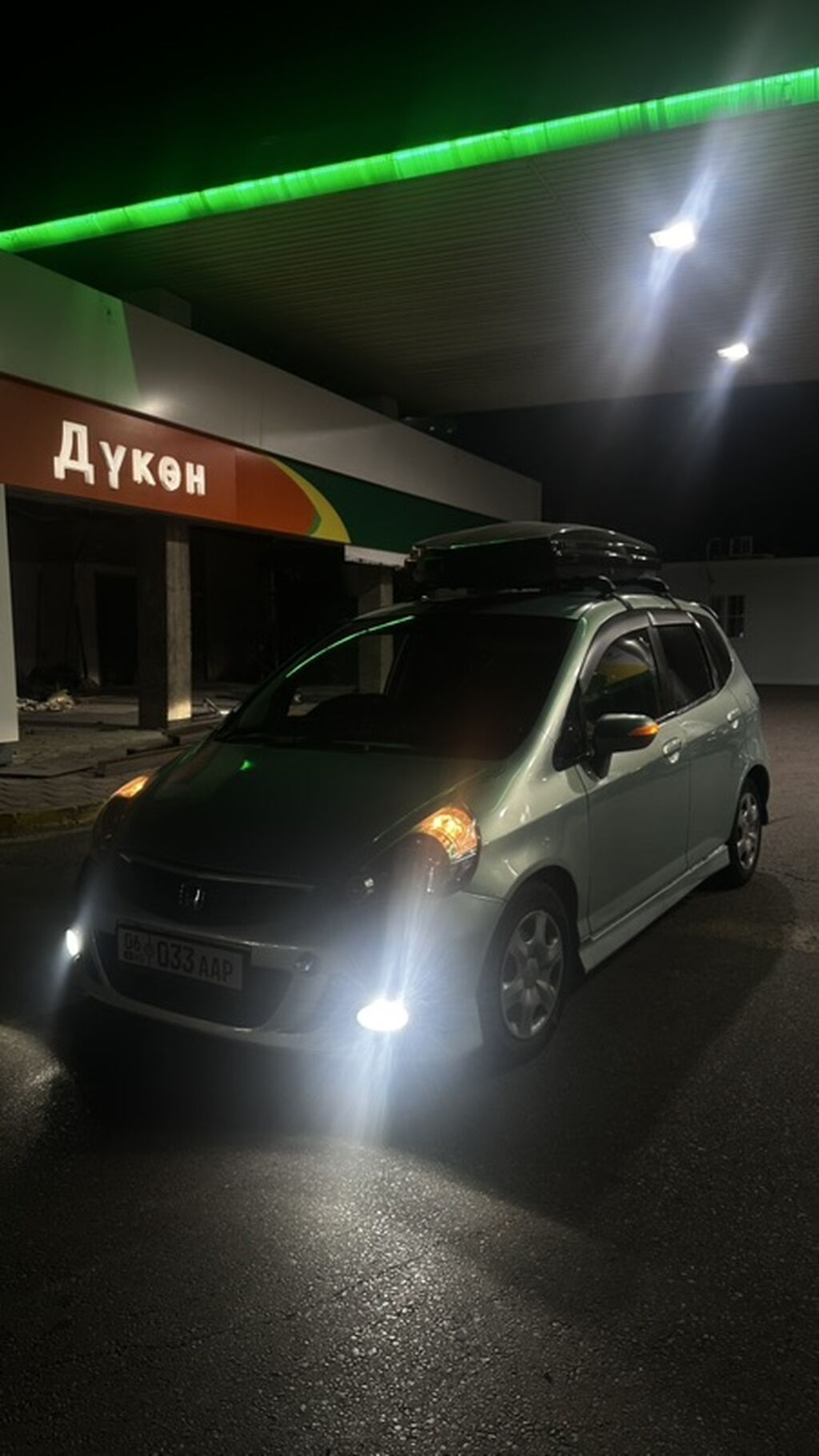 Honda Fit: 2003 г., 1.5 л, Автомат, Бензин, Хэтчбэк: фото 2