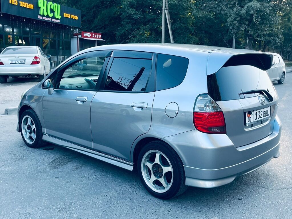 Honda Fit: 2003 г., 1.5 л, Вариатор, Бензин, Хэтчбэк: фото 8