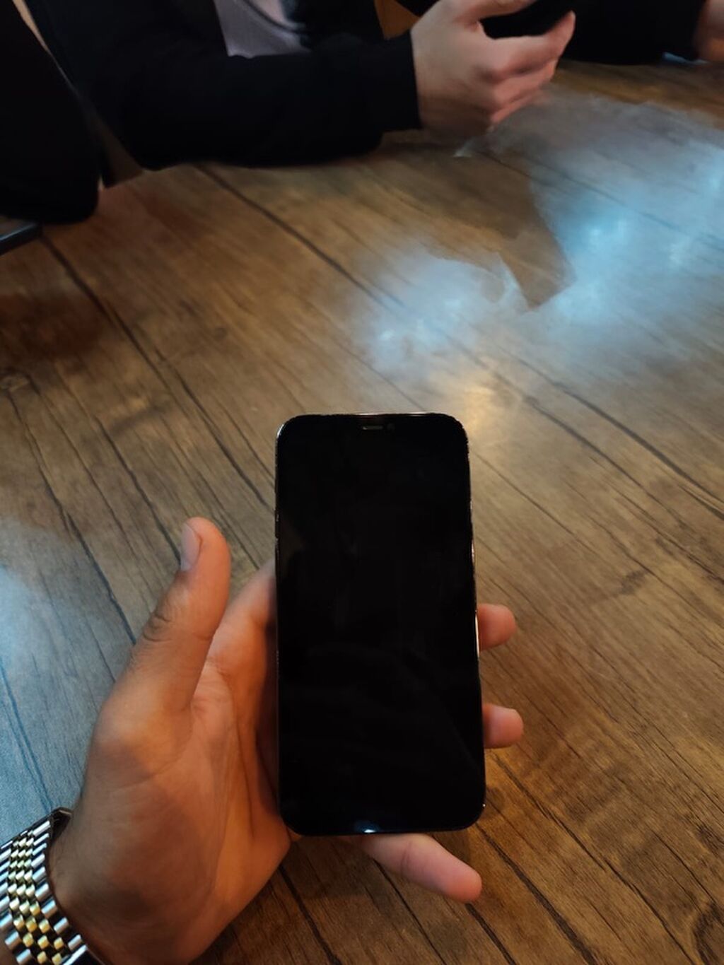 IPhone 12, Qara, Face ID