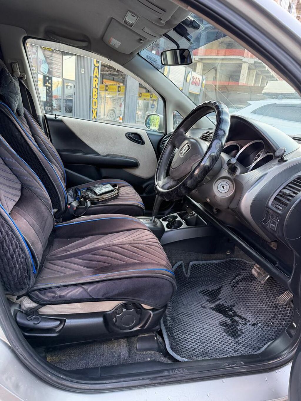 Honda Fit: 2003 г., 1.3 л, Автомат, Бензин: фото 5