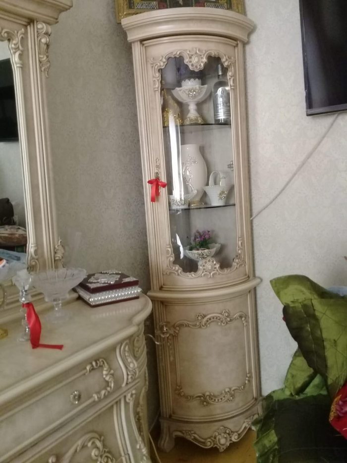 Digər mebel: SATİLİR.... İWLENMİW 200 AZN HEC BİR PROBLEMİ YOXDUR - lalafo.az Xırdalan şəhərində SATİLİR.... İWLENMİW 200 AZN HEC BİR PROBLEMİ YOXDUR