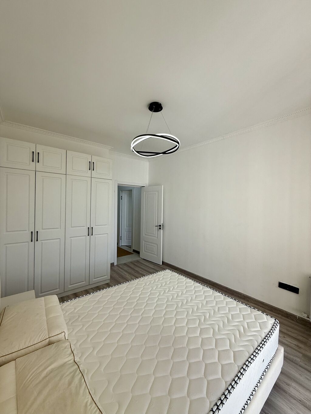3 комнаты, 93 м², 8 этаж, Свежий ремонт: фото 7