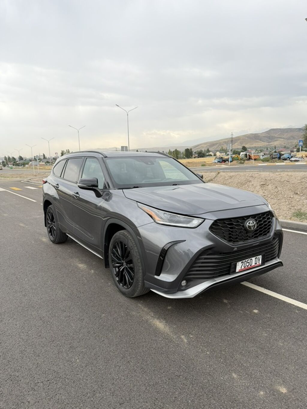 Toyota Highlander: 2023 г., 2.4 л, Автомат, Бензин, Кроссовер: фото 2