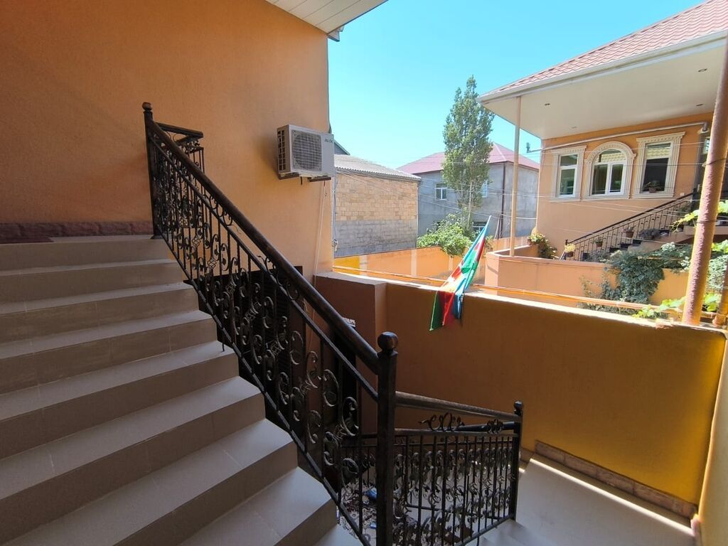 6 otaqlı, 165 kv. m, Kredit yoxdur, Orta təmir