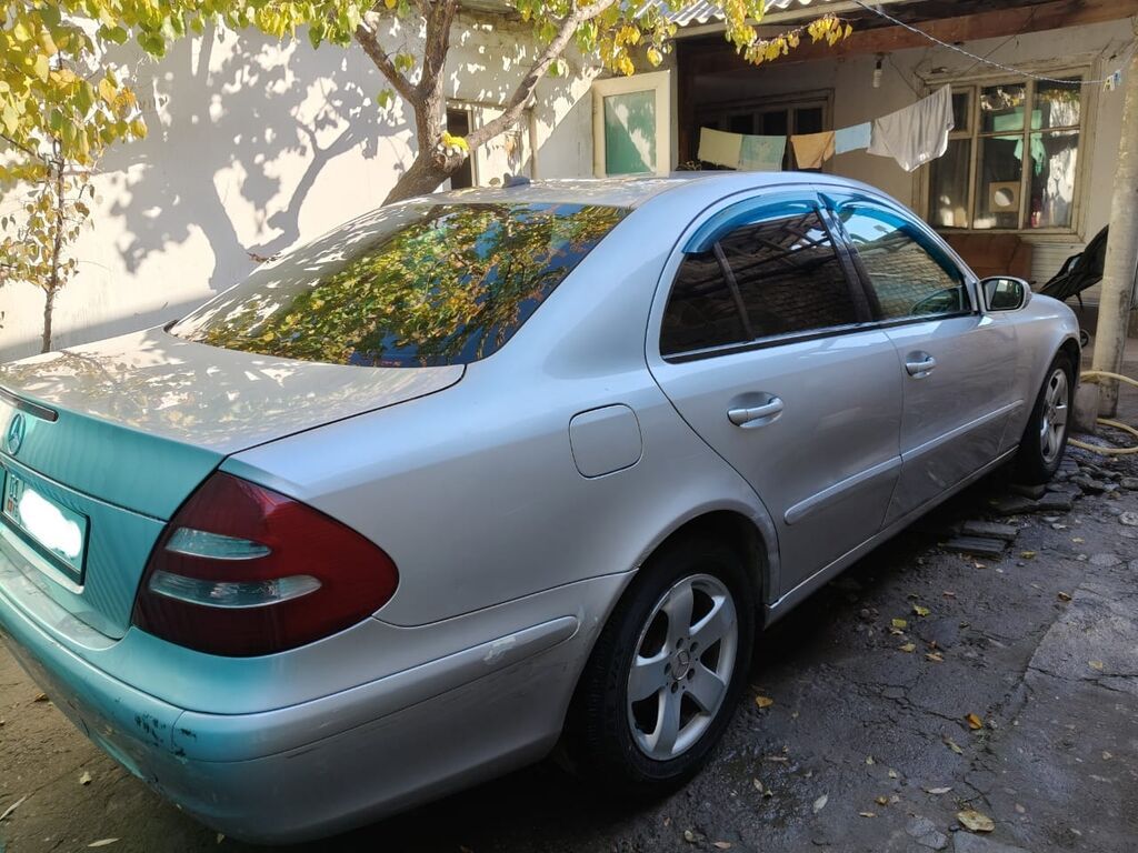 Mercedes-Benz E-Class: 2005 г., 2.2 л, Автомат, Дизель, Седан: фото 2