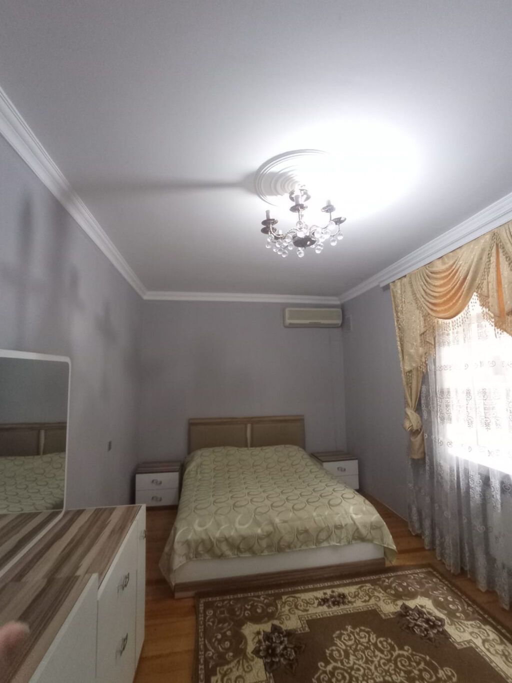 6 otaqlı, 168 kv. m, Kredit var, Orta təmir