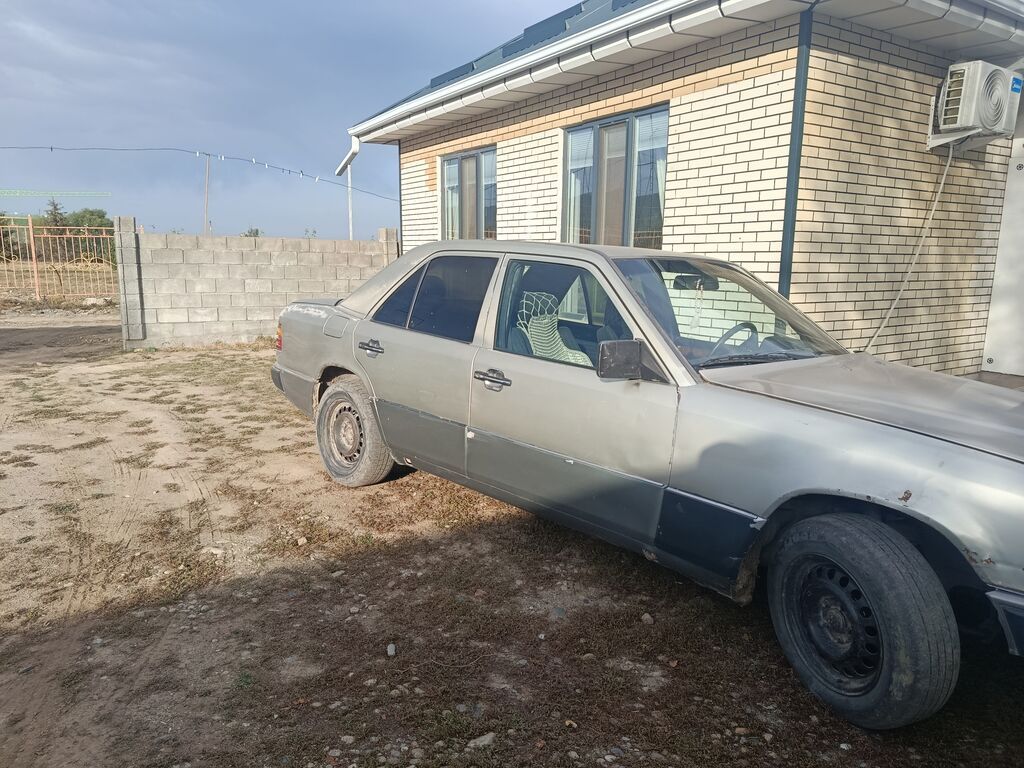 Mercedes-Benz W124: 1989 г., 2.3 л, Бензин, Седан: фото 2