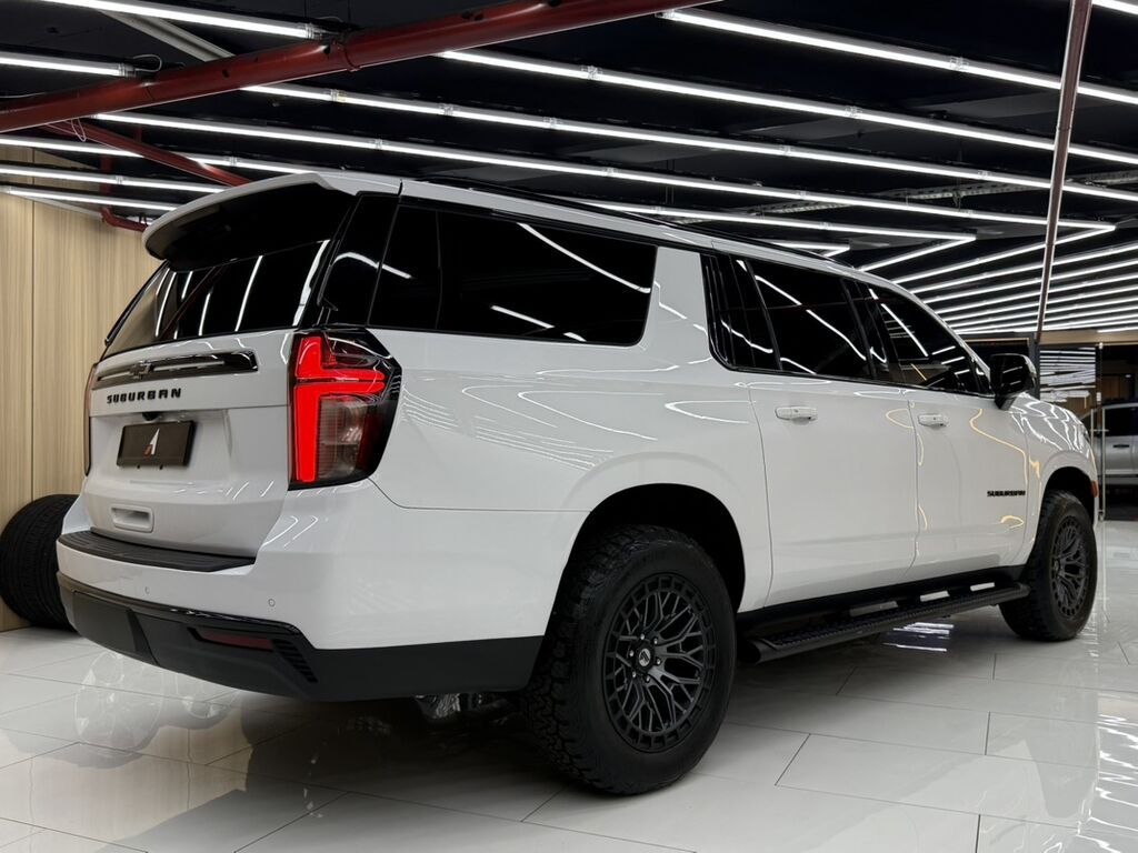 Chevrolet Suburban: 2023 г., 5.3 л, Автомат, Бензин, Внедорожник: фото 5