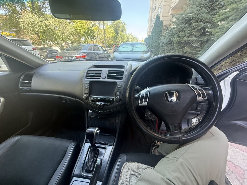 Honda Accord: 2003 г., 2.4 л, Автомат, Бензин, Седан: фото 6