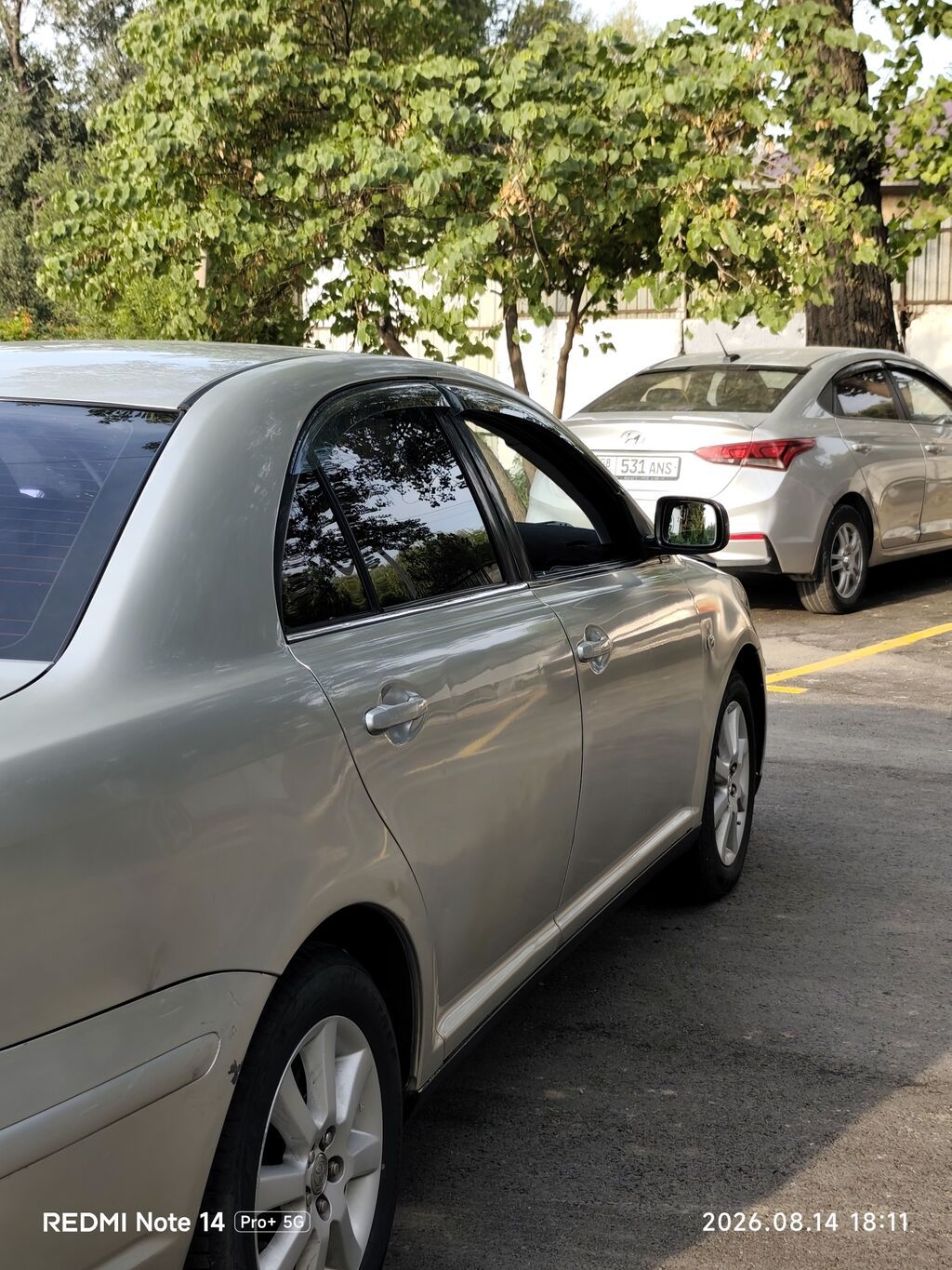 Toyota Avensis: 2003 г., 1.8 л, Механика, Бензин, Седан: фото 3