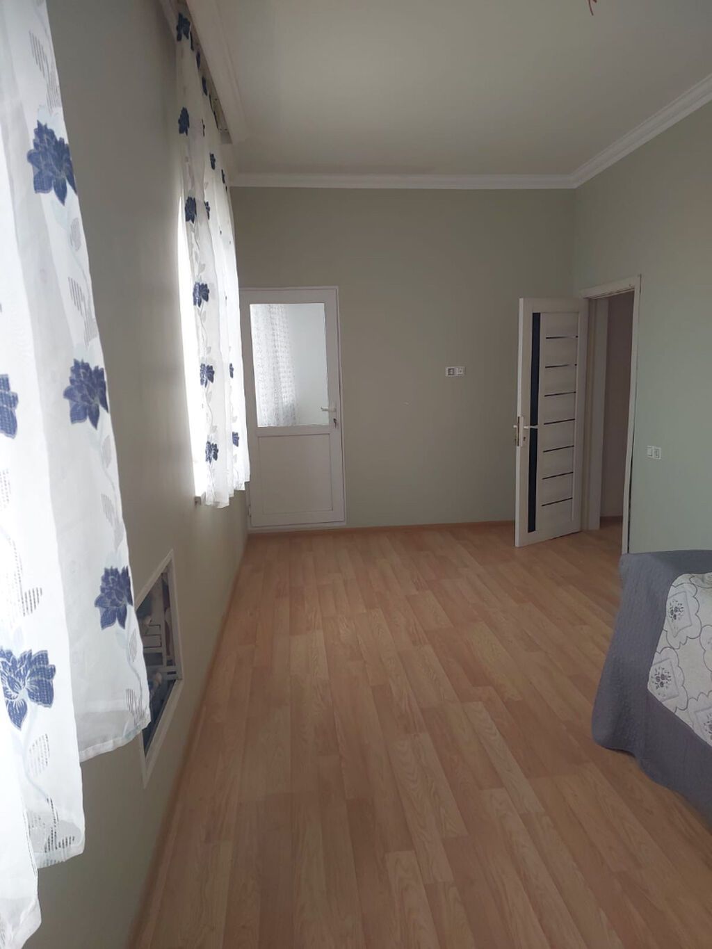 6 otaqlı, 212 kv. m, Kredit yoxdur, Yeni təmirli