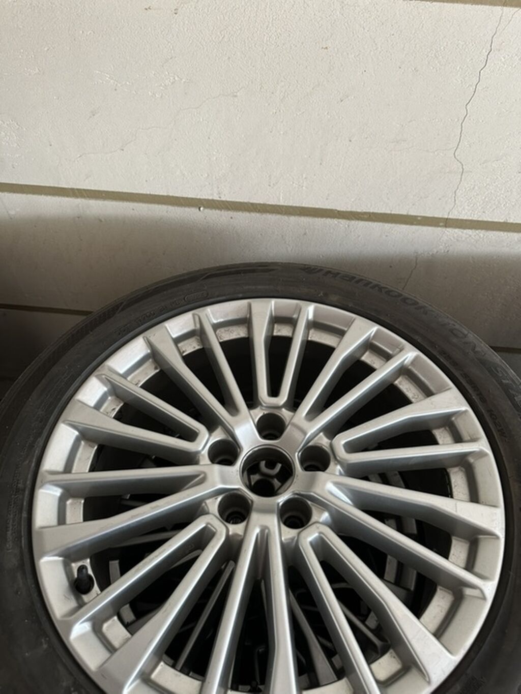 Колеса в сборе 245 / 40 / R 18, Лето, Б/у, Комплект, Легковые, Литые, отверстий - 5: фото 1