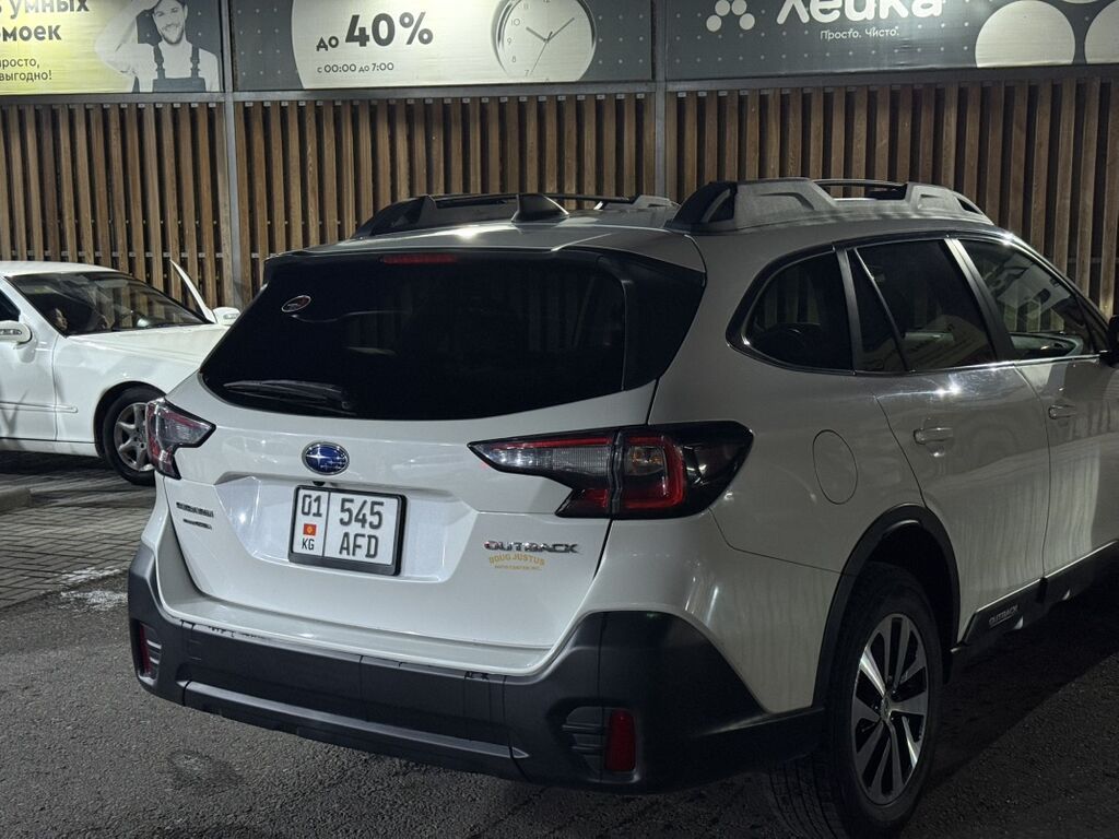 Subaru Outback: 2021 г., 2.4 л, Вариатор, Бензин, Универсал: фото 4