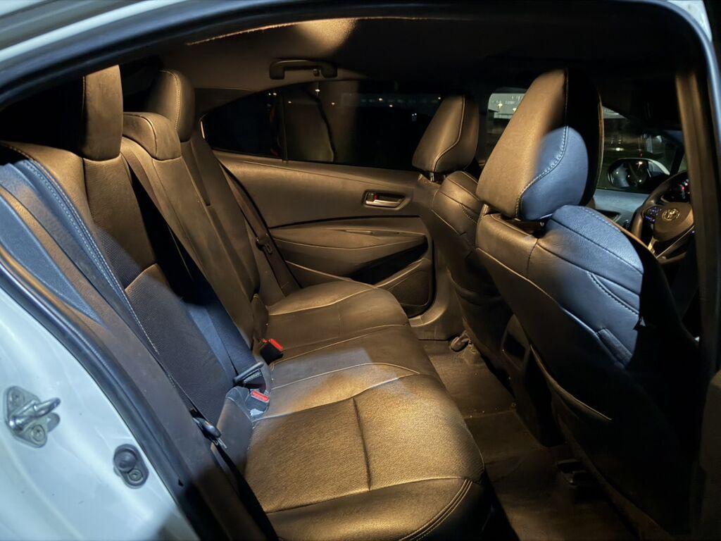 Toyota Corolla: 2019 г., 1.8 л, Автомат, Гибрид, Седан: фото 8
