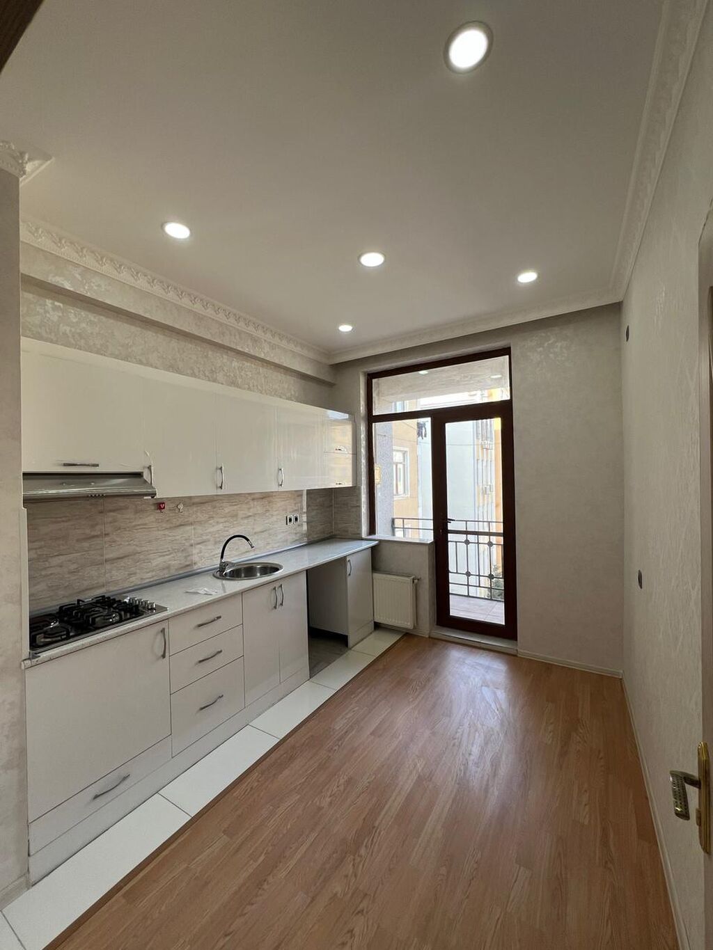 3 otaqlı, Yeni tikili, 68 kv. m
