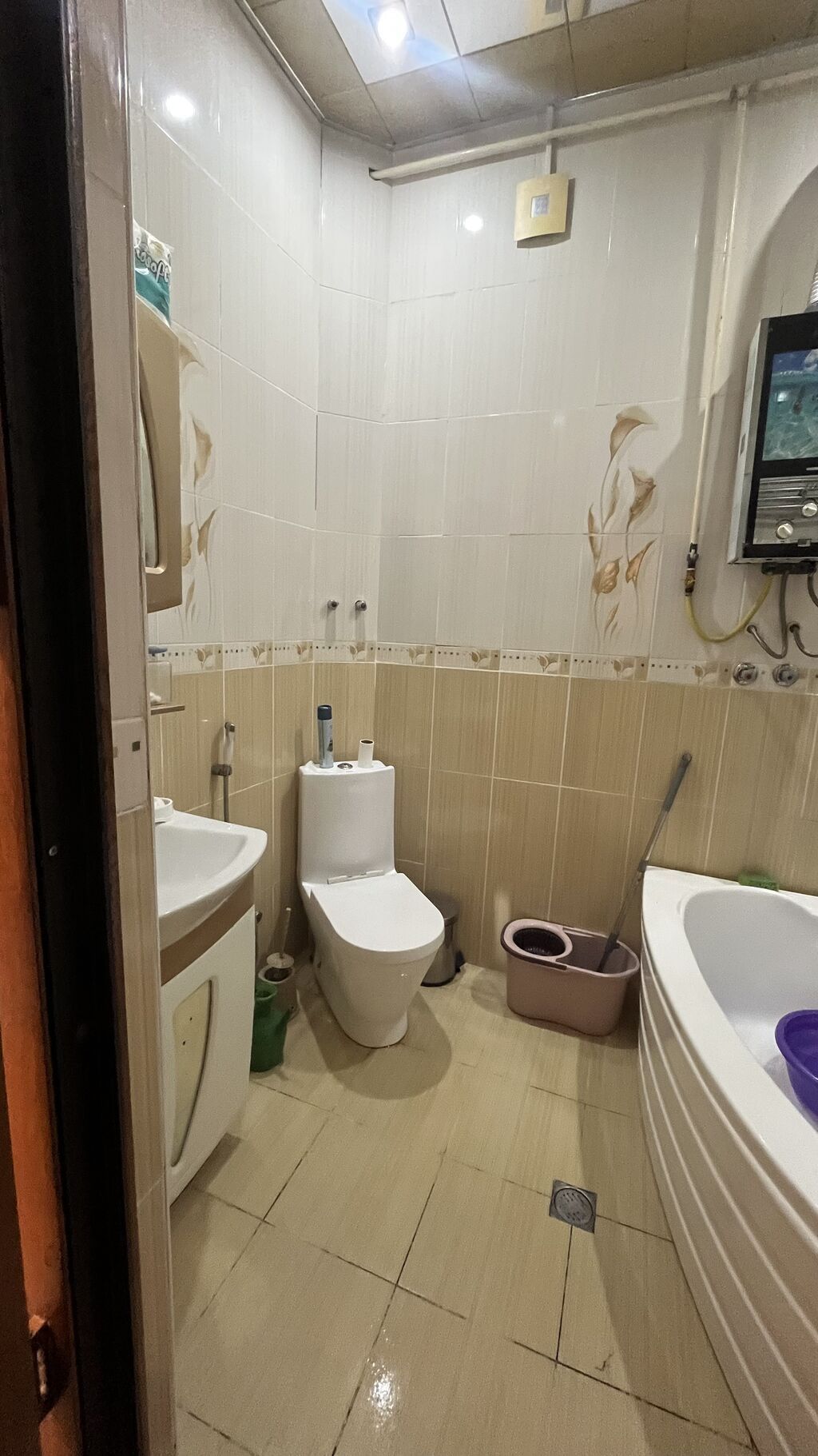 Sumqayıt, 3 otaqlı, Köhnə tikili, 92 kv. m