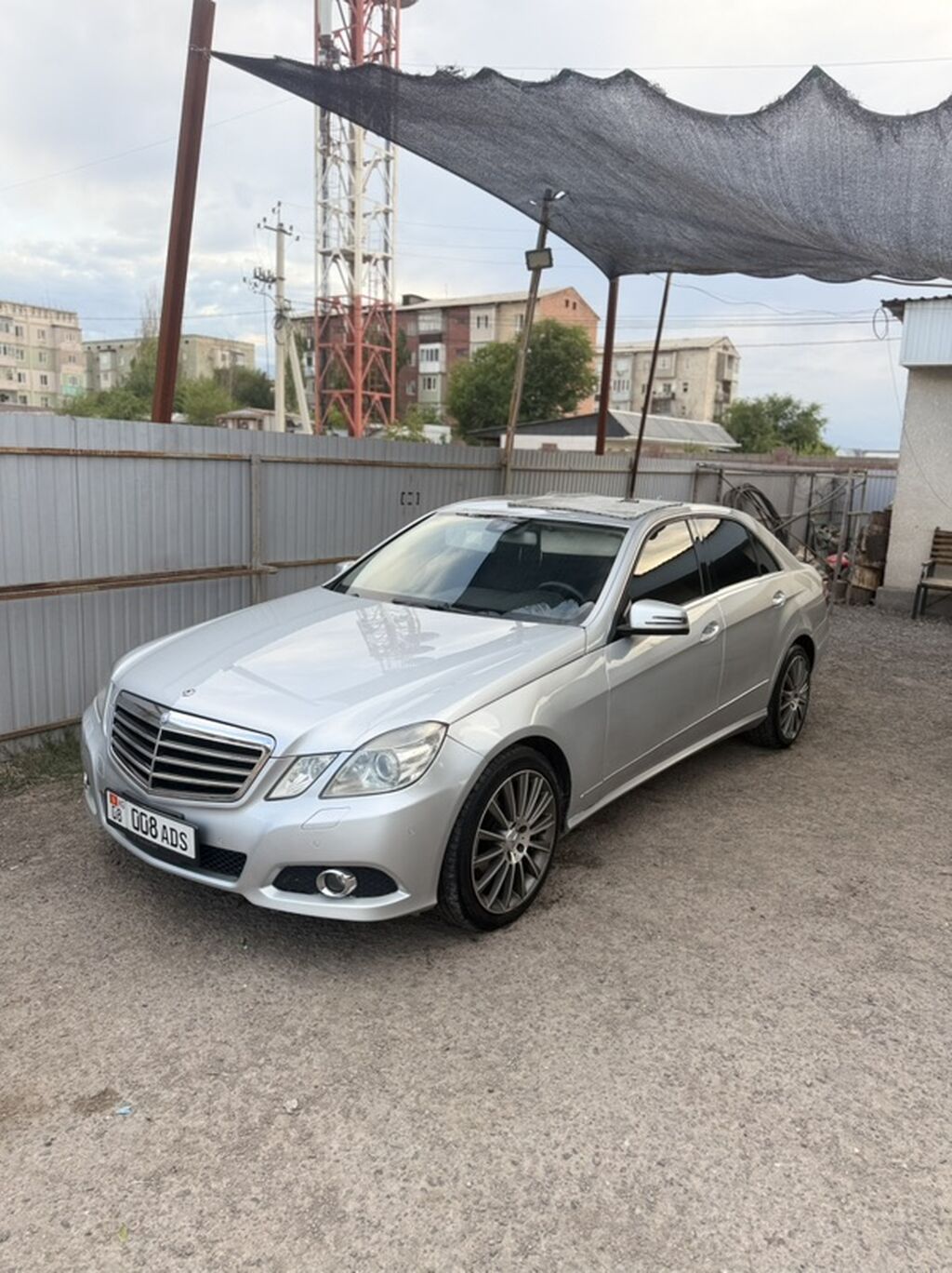 Mercedes-Benz E-Class: 2010 г., 3.5 л, Автомат, Бензин, Седан: фото 3