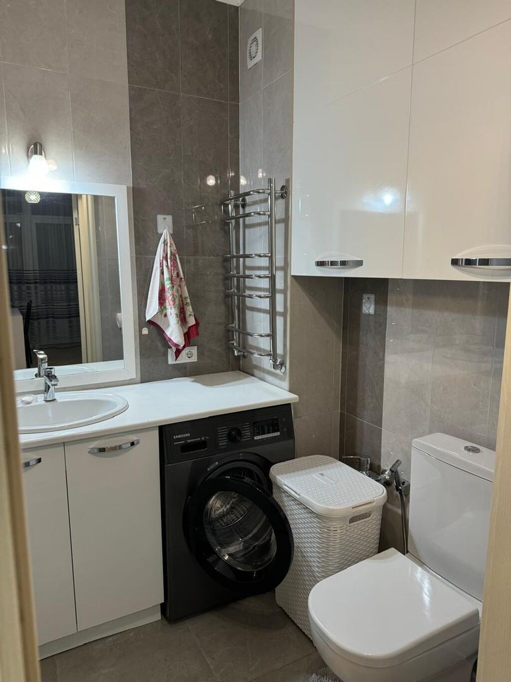 2 комнаты, 61 м², Золотой квадрат Элитка, 3 этаж, Дизайнерский ремонт: фото 6