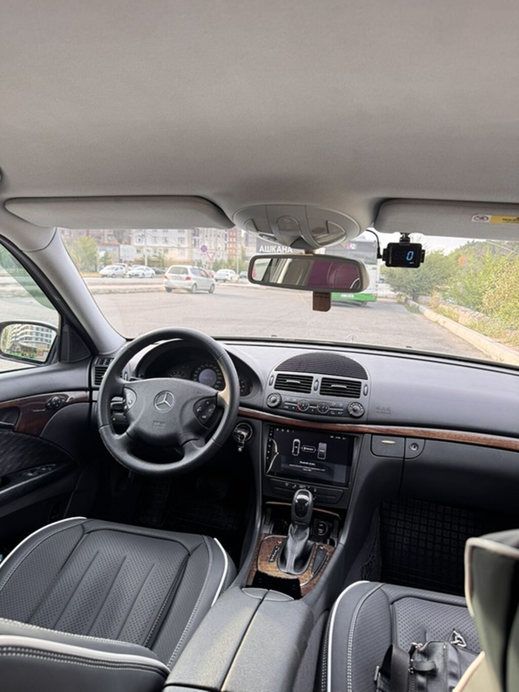 Mercedes-Benz E-Class: 2003 г., 2.6 л, Автомат, Бензин, Седан: фото 3