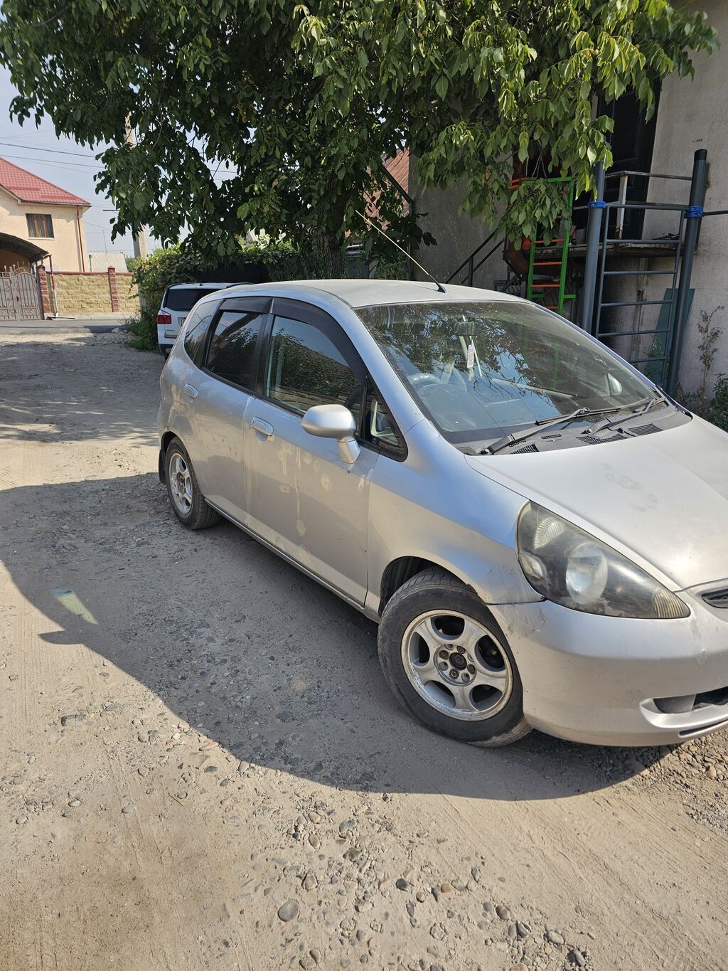 Honda Fit: 2002 г., 1.3 л, Вариатор, Бензин, Хэтчбэк: фото 3
