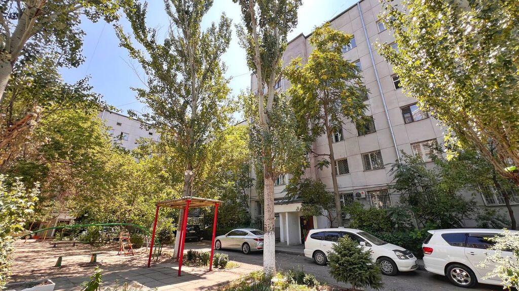 1 комната, 37 м², Бишкек Парк ТРЦ Индивидуалка, 3 этаж, Требуется ремонт: фото 1