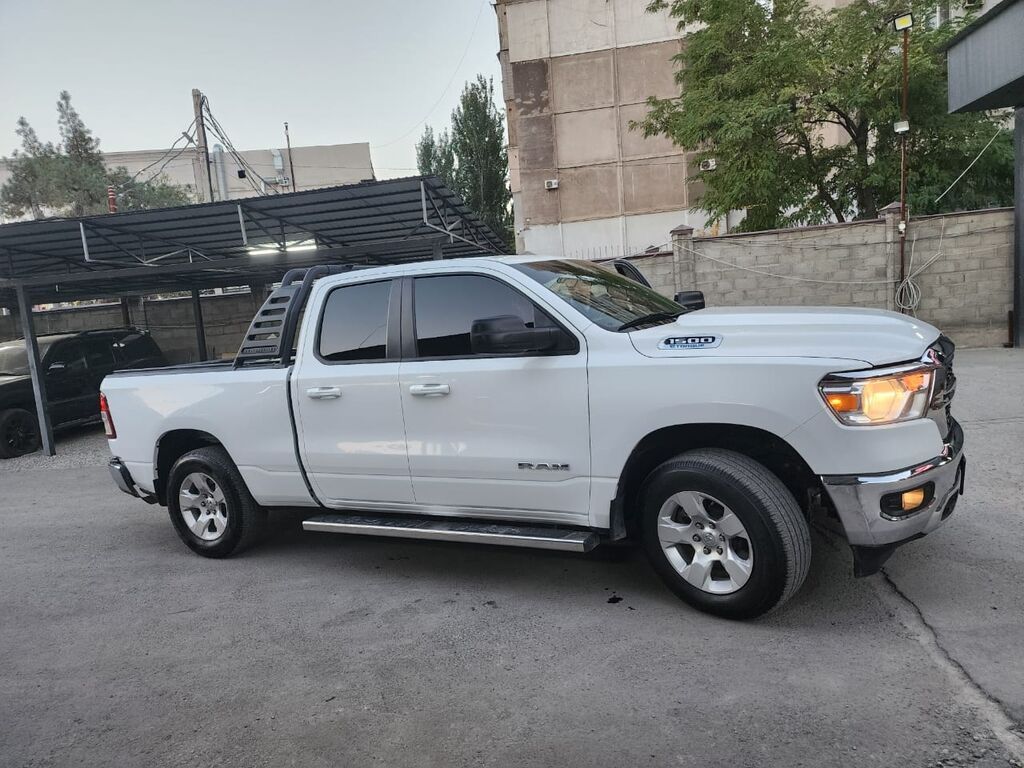 Dodge Ram 1500: 2022 г., 3.6 л, Автомат, Бензин, Пикап: фото 4