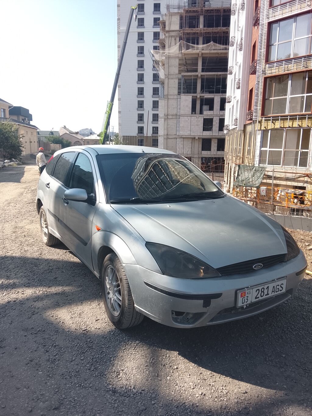 Ford Focus хэтчбек, серебристый, 5 дверей. Основные характеристики: -: фото 2
