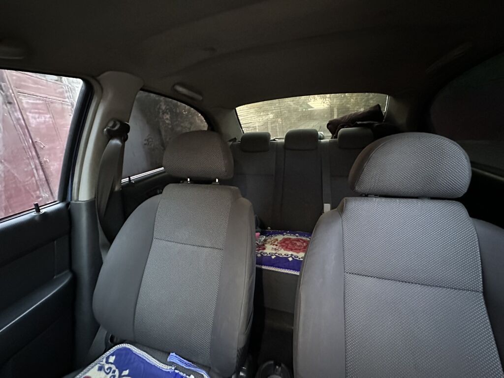 Chevrolet Aveo: 2008 г., 1.4 л, Механика, Бензин, Седан: фото 7