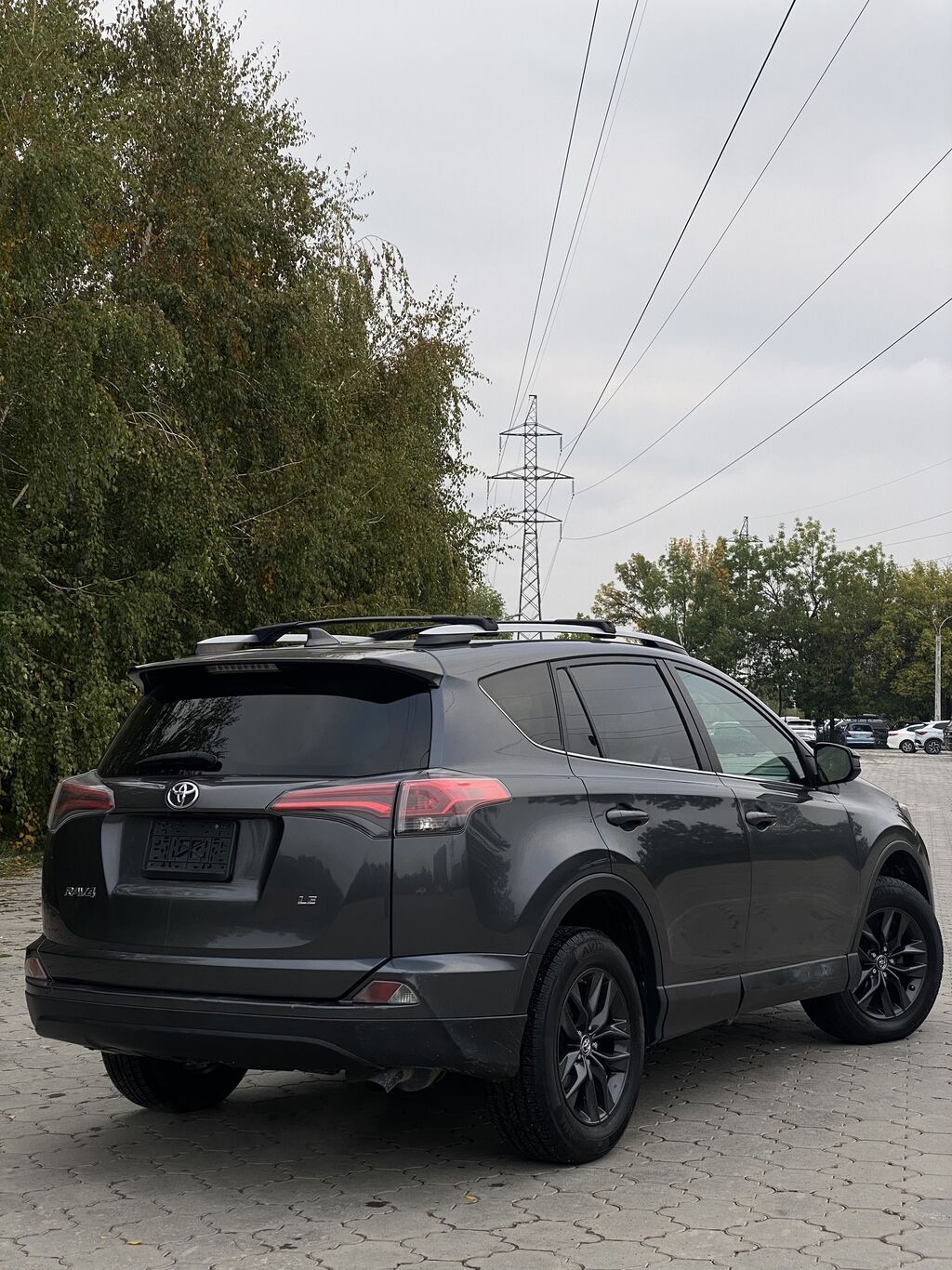 Toyota RAV4: 2016 г., 2.5 л, Автомат, Бензин, Кроссовер: фото 3