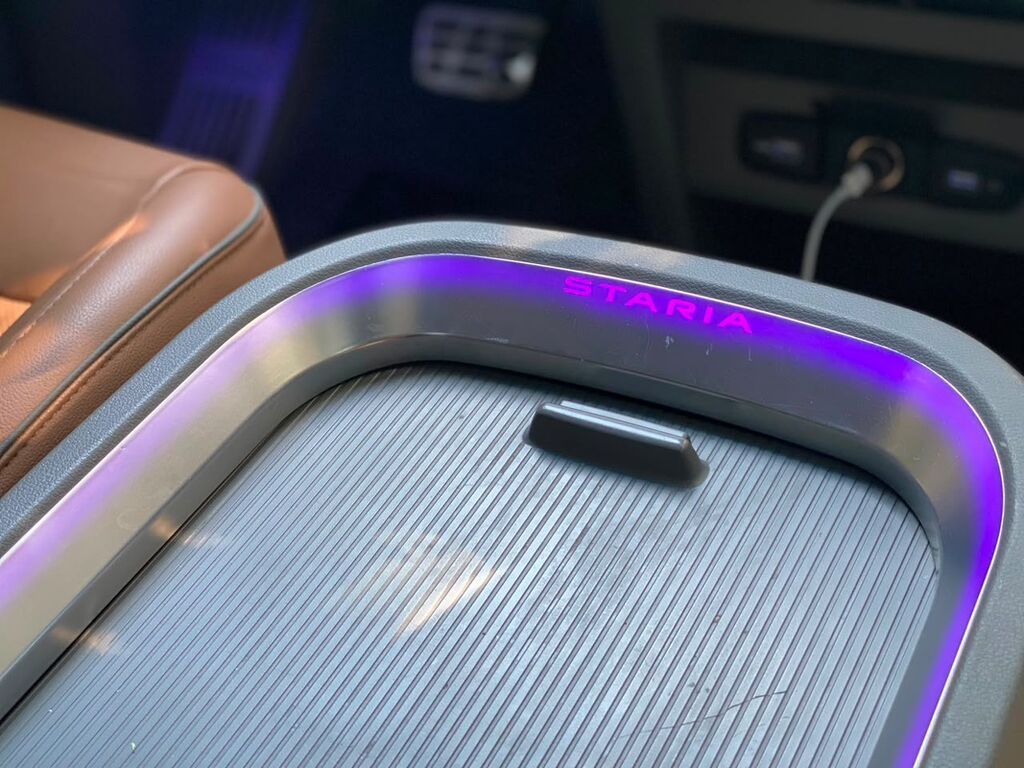 Hyundai Staria: 2022 г., 3.5 л, Автомат, Газ, Минивэн: фото 3
