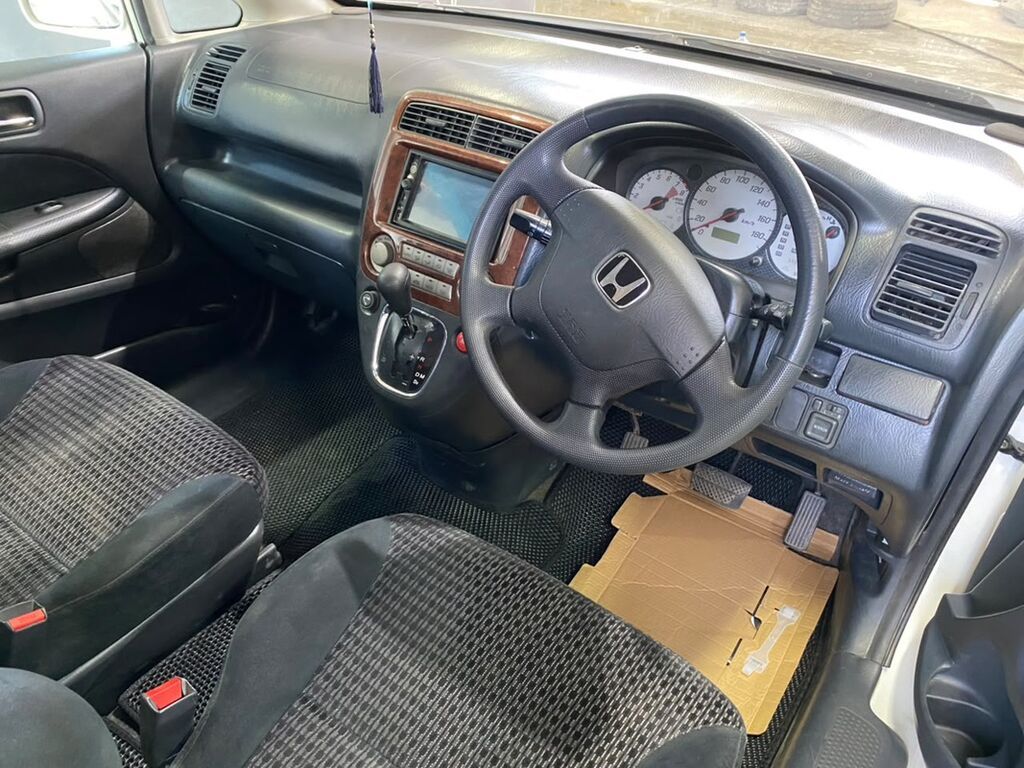 Honda Stream: 2002 г., 2 л, Автомат, Бензин, Минивэн: фото 6