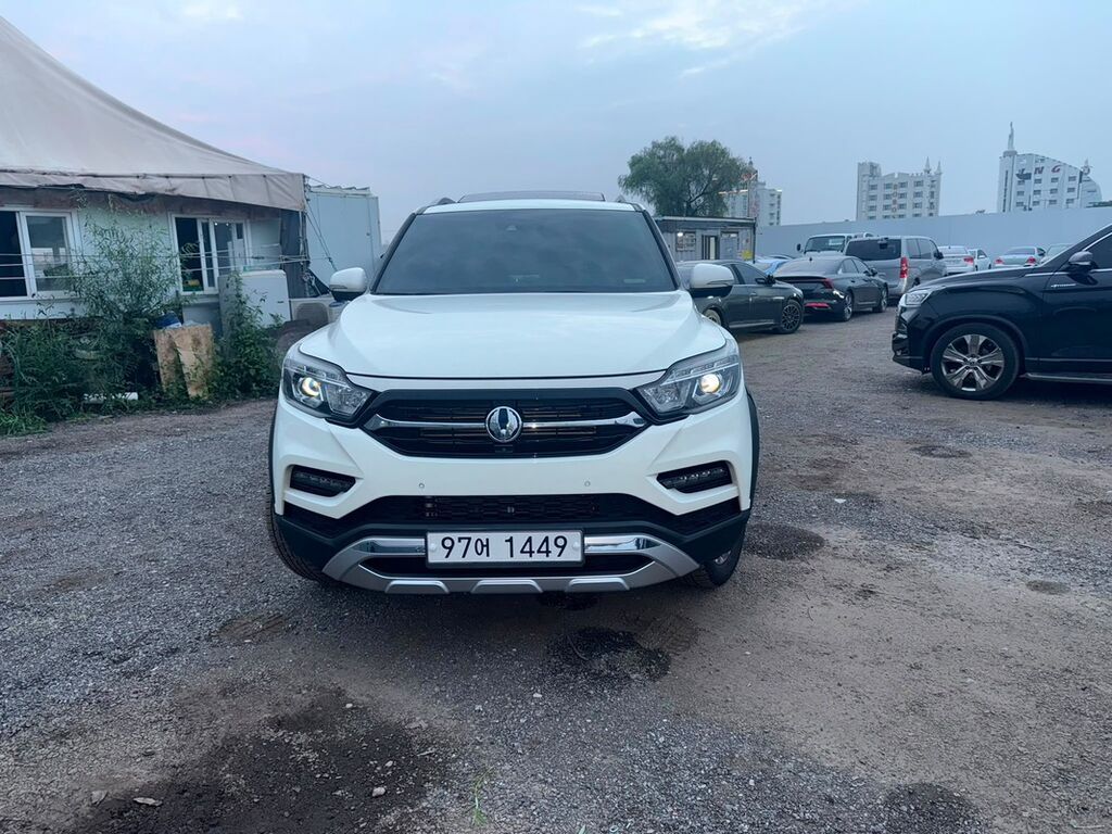 Ssangyong Rexton Sports: 2020 г., Пикап: фото 2